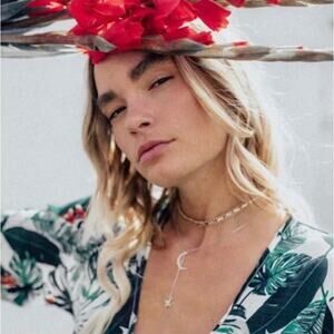 NWT Lili Claspe Moon and Star Lariat‎ Necklace Silvertone